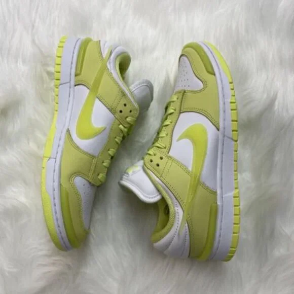 Nike Dunk Low Twist Low Womens Sportswear Shoes Green DZ2794-700 VNDS Size 9 - Picture 2 of 7